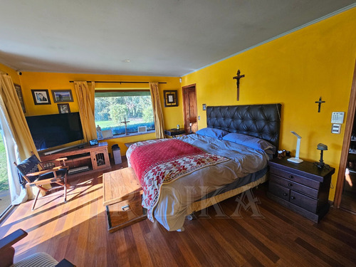 Vendo Casa De 380m2 En Terreno De 5600m2 A 5min Concón.
