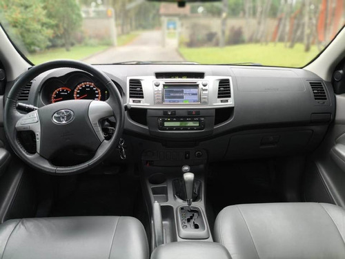 Toyota Hilux 3.0 SRV TOP 4X4 CD 16V TURBO INTERCOOLER DIESEL 4P AUTOMÁTICO