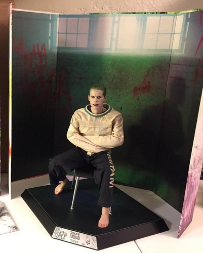 Joker Arkham Asylum Hot Toys (Usado)