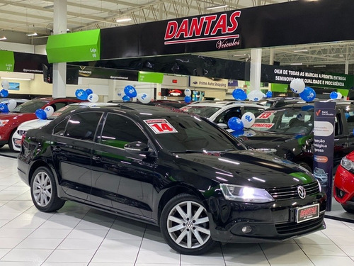 Imagem 2 de 15 de Volkswagen Jetta 2014 2.0 Comf - Automático + Teto Solar