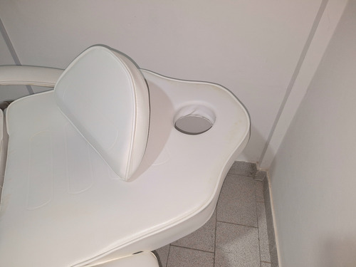 Sillón Hidráulico Para Cosmetologia Blanco Reclinable Cuadrada (Usado)