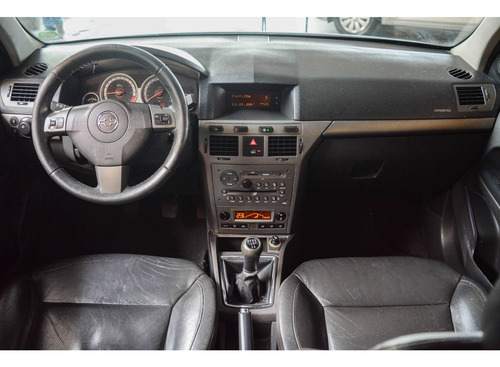 Chevrolet Vectra 2.0 MPFI GT-X HATCH 8V FLEX 4P MANUAL