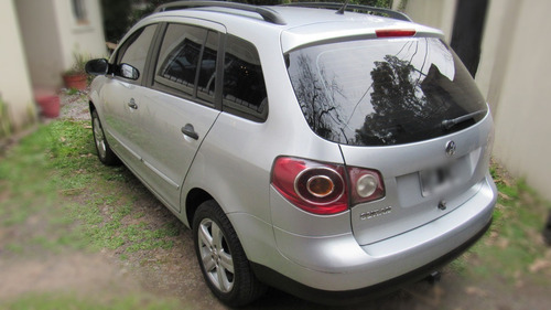 Volkswagen Suran Confortline 2010