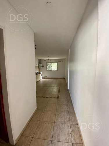 Imagen 14 de 22 de Oportunidad! Departamento De 2 Ambientes Con Cochera En Banfield Este