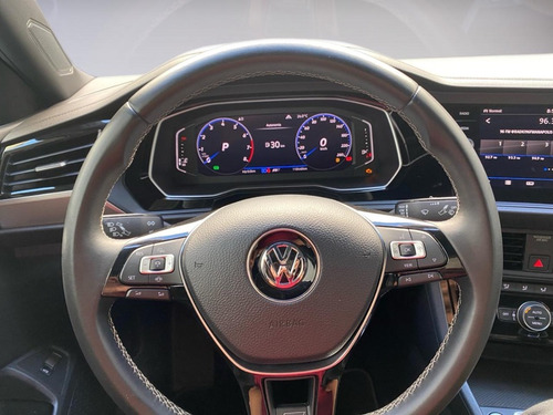 Volkswagen Jetta 1.4 250 TSI R-Line