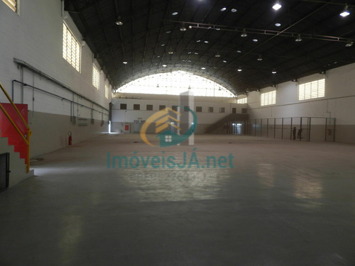 Imagem 3 de 5 de Excelente Galpão - Região Nobre Alphaville-a/t:2.500 M2,a/c:2.500 M2,pé Direito:14m,04 Docas,zupi 1, 20 Vagas,piso Epoxi - 558