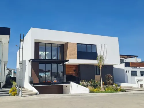 Casa En Venta En Colonia Zona Plateada, Pachuca De Soto, Hidalgo