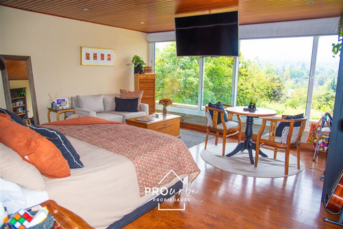 Casa En Venta De 4 Dorm. En Las Condes