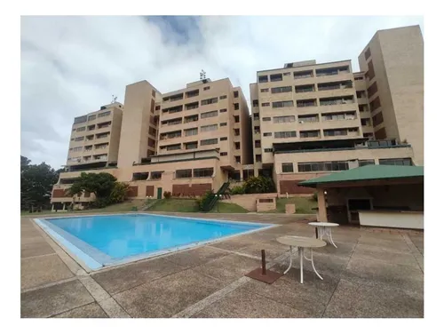 Apartamento En Los Naranjos,