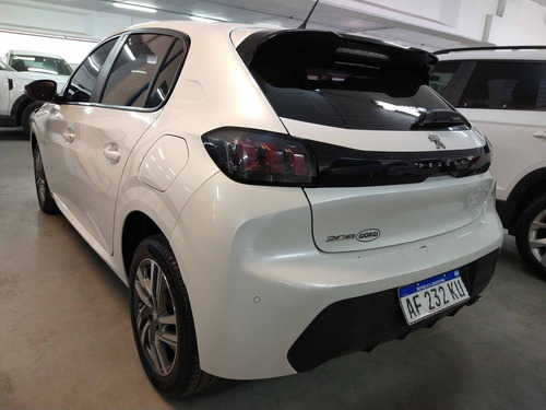 Peugeot 208 1.6 Feline Tiptronic