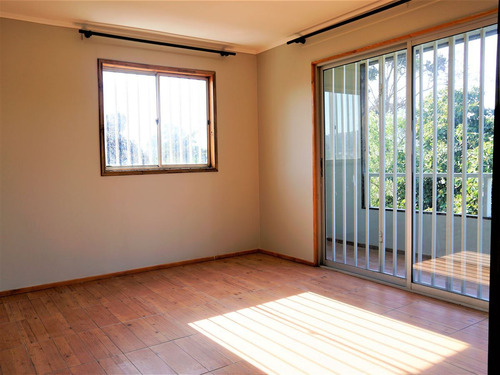 Condominio Con 2 Casas En Limache.