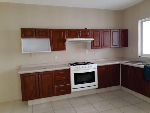 Imagen 7 de 9 de Casa Sola En Venta Los Laguitos