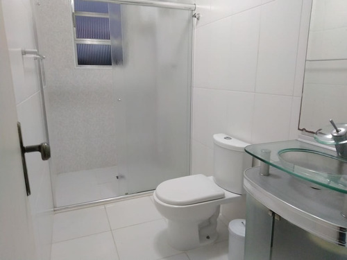 Apartamento À Venda Na Avenida Monteiro Lobato, Vila Valença, São Vicente - Sp - Liv-9647