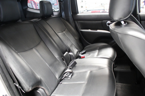 Imagem 10 de 14 de Nissan Grand Livina 1.8 Sl 16v Flex 4p Automático