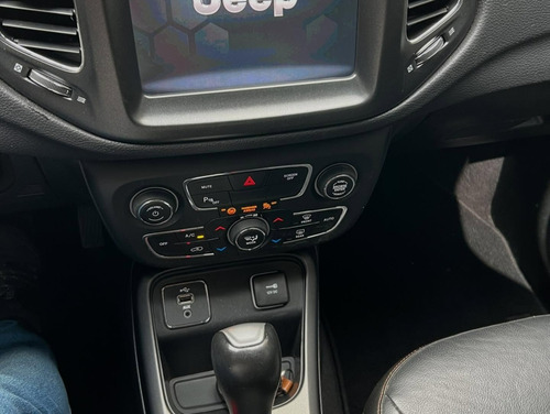 Jeep Compass 2.0 16V FLEX LONGITUDE AUTOMÁTICO