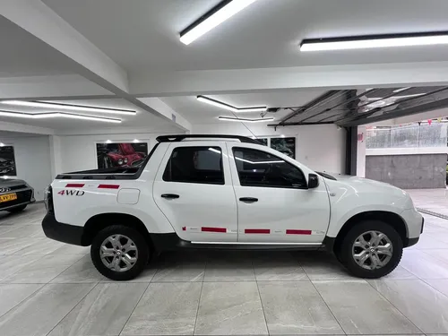 Renault Duster Oroch Mt 1.3 Turbo 4x4 2023