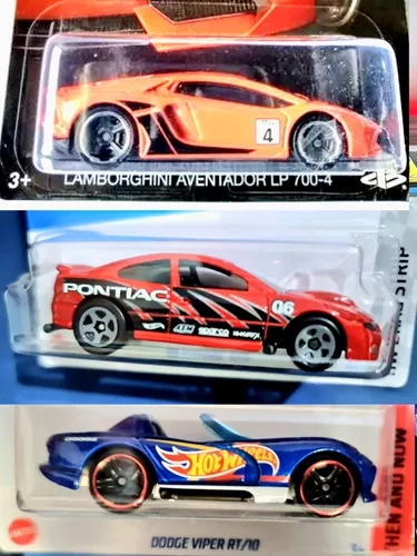 10 Carrinhos Hot Wheels Sortidos