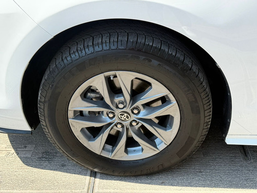 Toyota Sienna 3.5 Le At