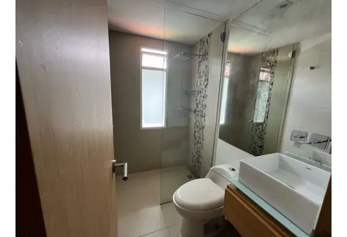 Casa Poblado-san Lucas 366mt2-4 Alcobas + Estudio-exclusiva Unidad