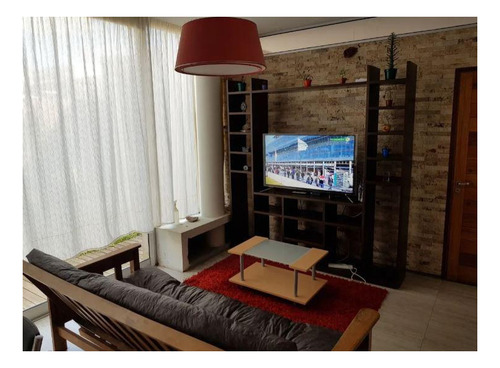 Imagen 6 de 14 de Ph Venta 2 Dormitorios 2 Baños 3 Cocheras Patio 153 Mts 2 Totales 95 Mts 2 Cubiertos- La Plata