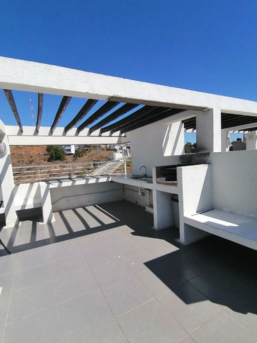 Se Vende Acogedor Departamento En Rene Pienovi Viña Del Mar