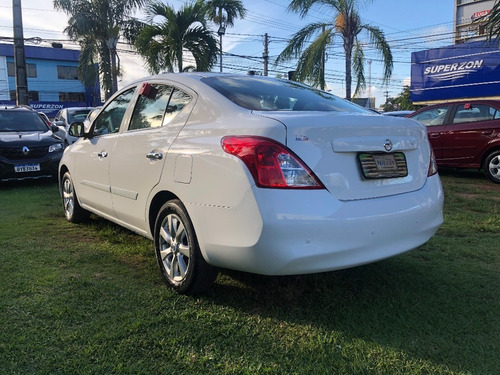 Imagem 6 de 9 de Nissan Versa Sl 1.6 16v Flex Fuel 4p Mec.