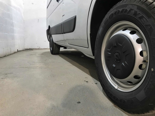 Imagen 11 de 25 de Renault Master 2023 2.3 L1h1 Aa