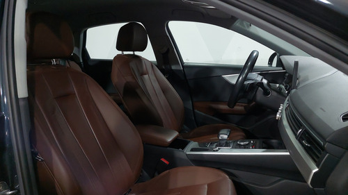 Audi A4 2.0 DYNAMIC DCT