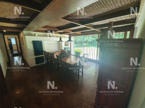 Casa Exclusiva En La Zona Del Golf, Oportunidad En Punta Del Este.- Ref: 2080