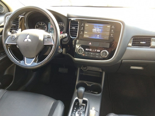 Outlander 3.0 Gt 4x4 V6 24v Aut 2016 C/ Teto Solar