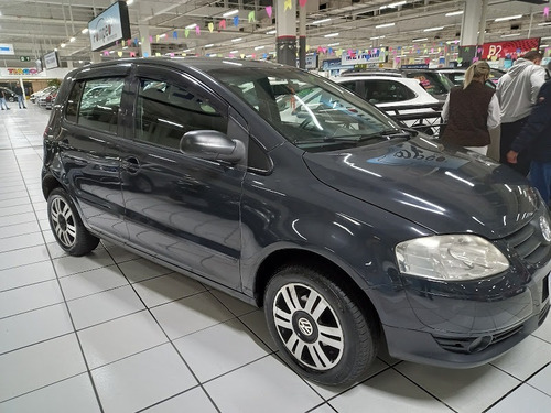 Imagem 3 de 5 de Volkswagem Fox 1.6
