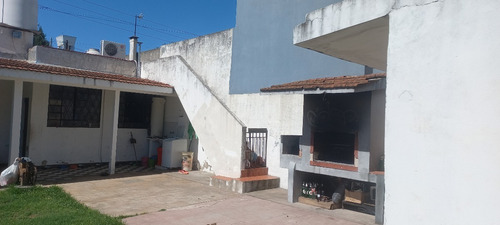 Imagen 23 de 24 de Gran Casa De 4 Ambientes Con Doble Cochera -- Nuevo Wp De Contacto 1137868438!!