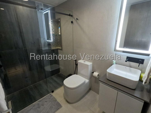 Csalad Apartamento (dúplex) En Venta En Campo Alegre, Distrito Metropolitano
