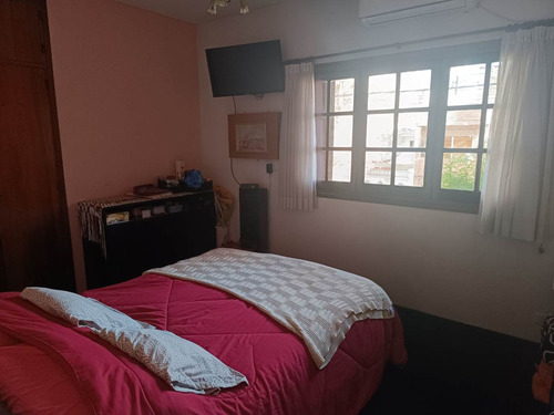 Casa 3 Ambientes Venta Flores Con Cochera