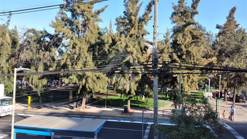 Casa Comercial En Arriendo En Las Condes