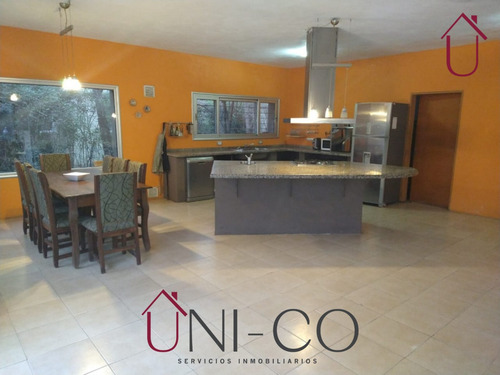 Imagen 6 de 16 de Venta Casa Con Jardín Y Pileta, Cinco (5) Ambientes, Barrio La Carolina, Ciudad De Córdoba.