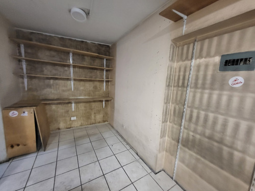 Local Comercial En Rampa De Las Flores