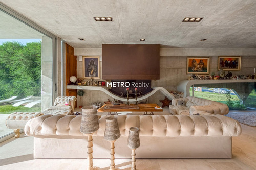 Impresionante Casa En El Yacht, Nordelta