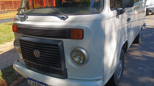 Volkswagen Kombi 1.4 Total Flex 3p