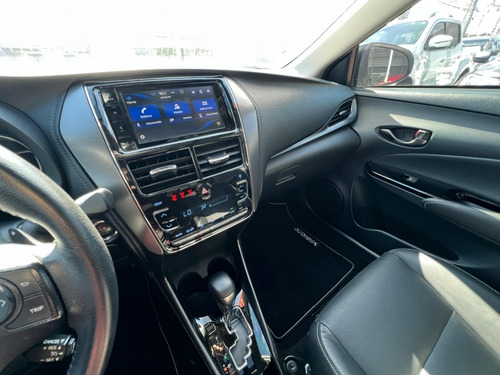 Toyota Yaris 1.5 16V FLEX SEDAN XLS CONNECT MULTIDRIVE