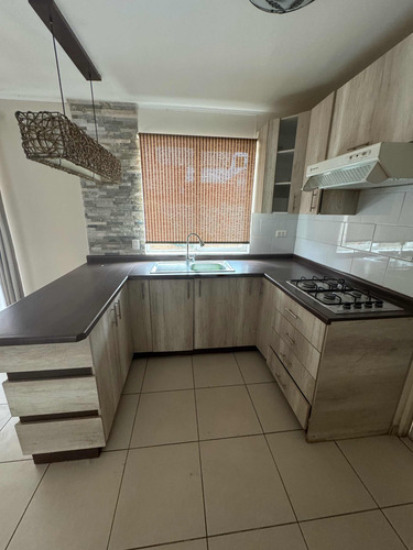 Arriendo Casa D4 B2 E2, Flores De Pucará, Maule