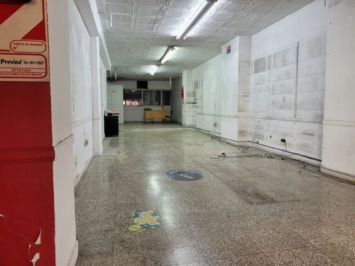 Marcelo T. Alvear - C. Pellegrini Excelente Local Com 240 M² Pb° Y Pss° + Ptio + Asc. Int
