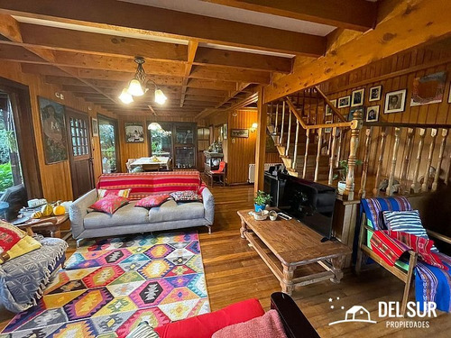 Casa Estilo Sureño En Loteo Consolidado