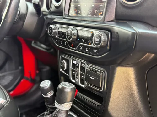 Jeep Wrangler 3.7 Unlimited Sahara 3.6 4x4 At