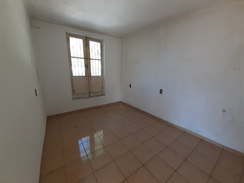 Imagem 8 de 14 de Casa Estilo Sobrado Ótima Localização Fl59