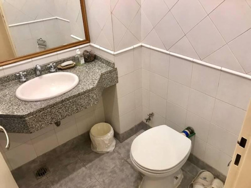 Imagen 18 de 19 de Larrea Y Paraguay. Consultorio Al Frente 108 M2!