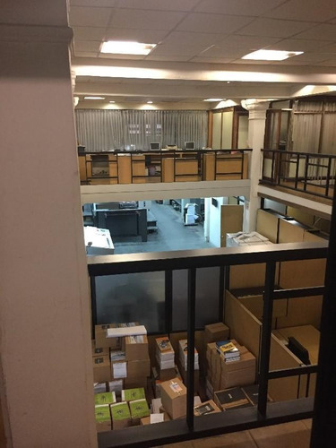Imagen 2 de 30 de Edificio En Block De 1877 M2 Con Atención Al Público Y Depósito En Alquiler Sin Expensas