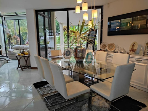 Imagen 8 de 14 de Casa En Urb. Guataparo, Nac-241