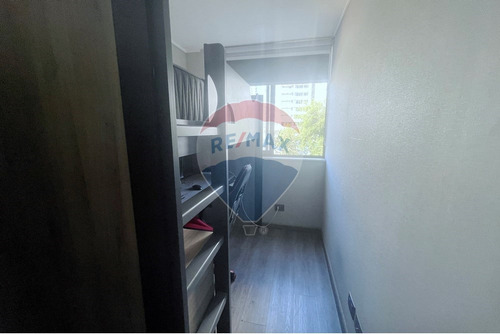 Amplio Y Moderno Departamento