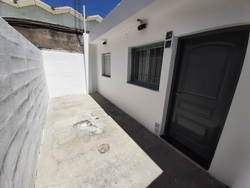 2 Departamentos En Venta De 2 Dormitorios B° Palmar